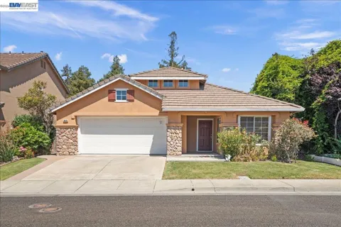 38806 Litchfield Cir