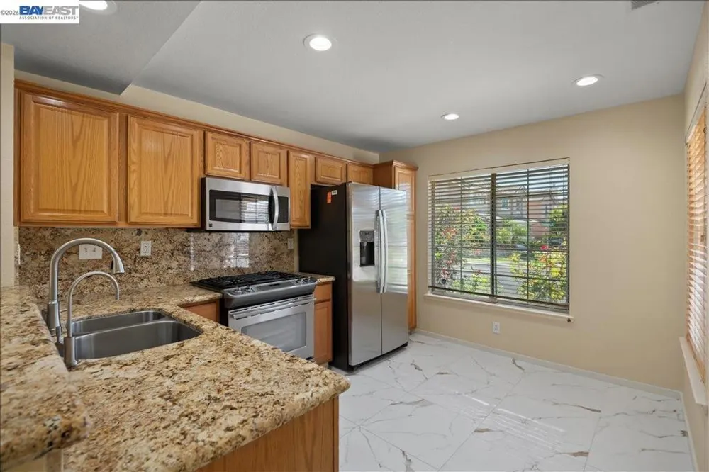 38806 Litchfield Cir Fremont, CA 94536