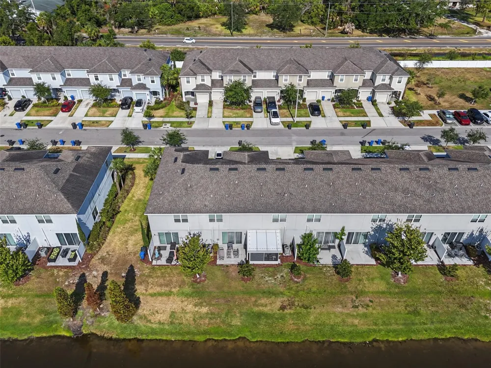 7052 SUMMER HOLLY PLACE Riverview, FL 33578