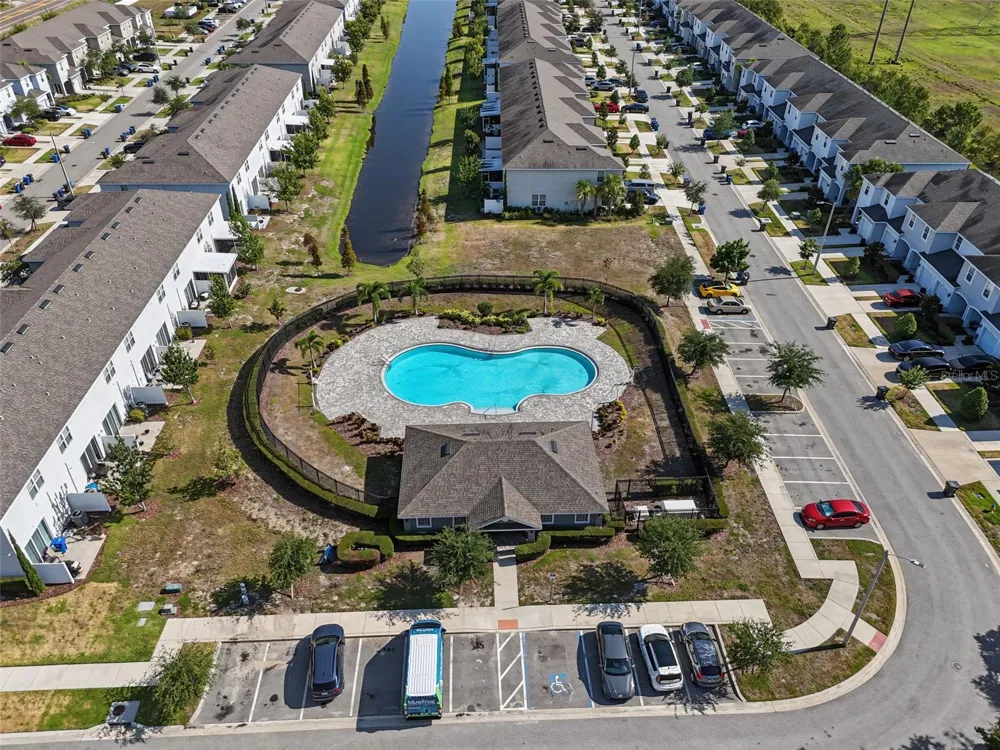 7052 SUMMER HOLLY PLACE Riverview, FL 33578