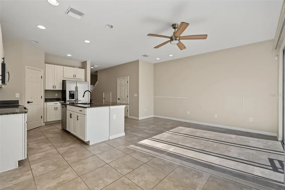 7052 SUMMER HOLLY PLACE Riverview, FL 33578