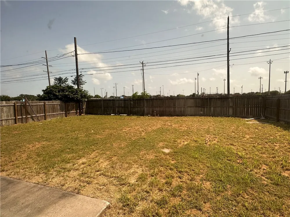 3801 Chestnut Street Corpus Christi, TX 78411