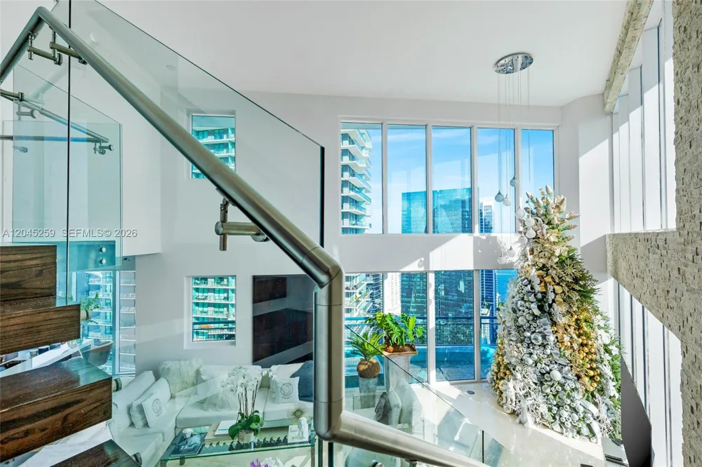 60 SW 13th St #3200 Miami, FL 33130