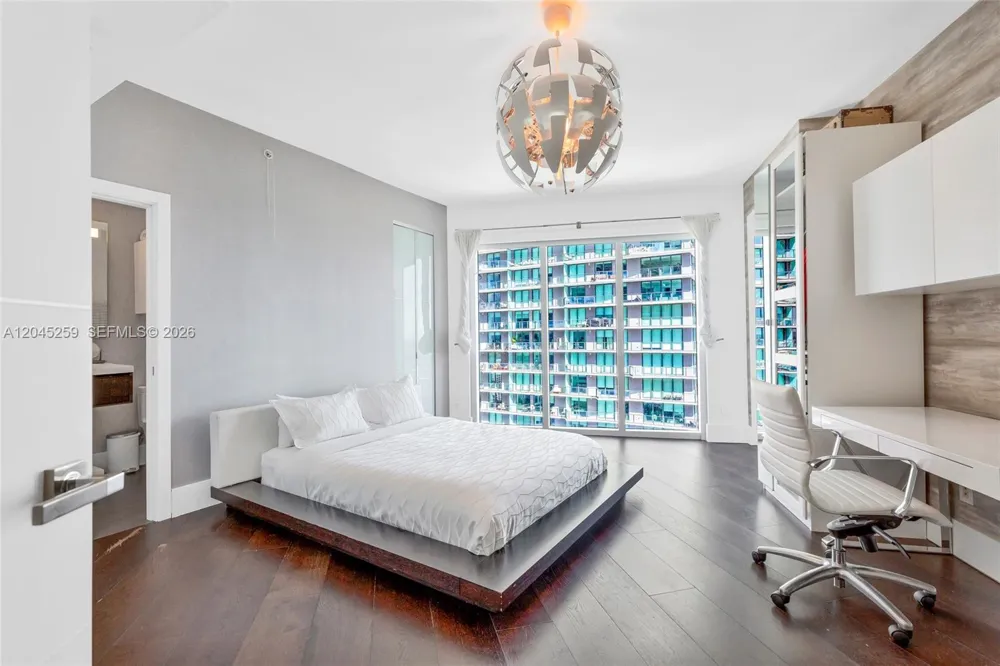 60 SW 13th St #3200 Miami, FL 33130