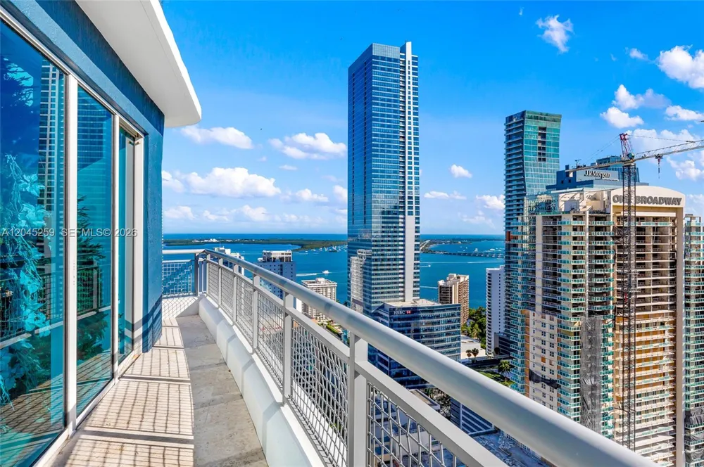 60 SW 13th St #3200 Miami, FL 33130