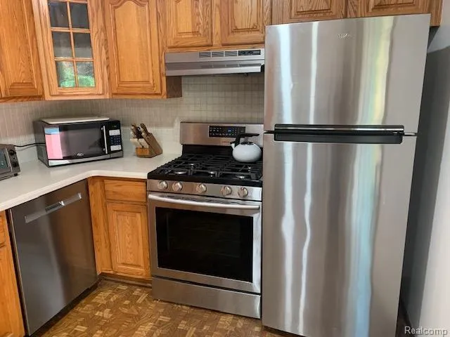 9187 Sheldon Plymouth Charter Township, MI 48170
