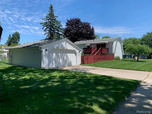 9187 Sheldon Plymouth Charter Township, MI 48170