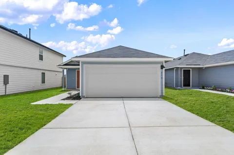 212 Surrey Oaks