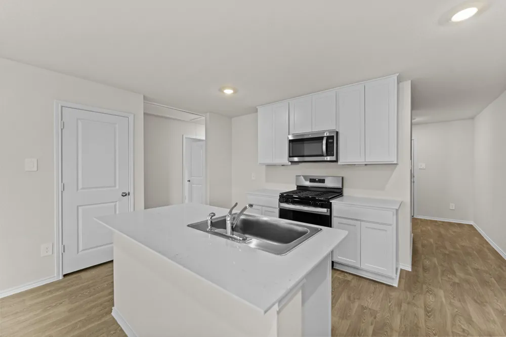 212 Surrey Oaks Maxwell, TX 78656