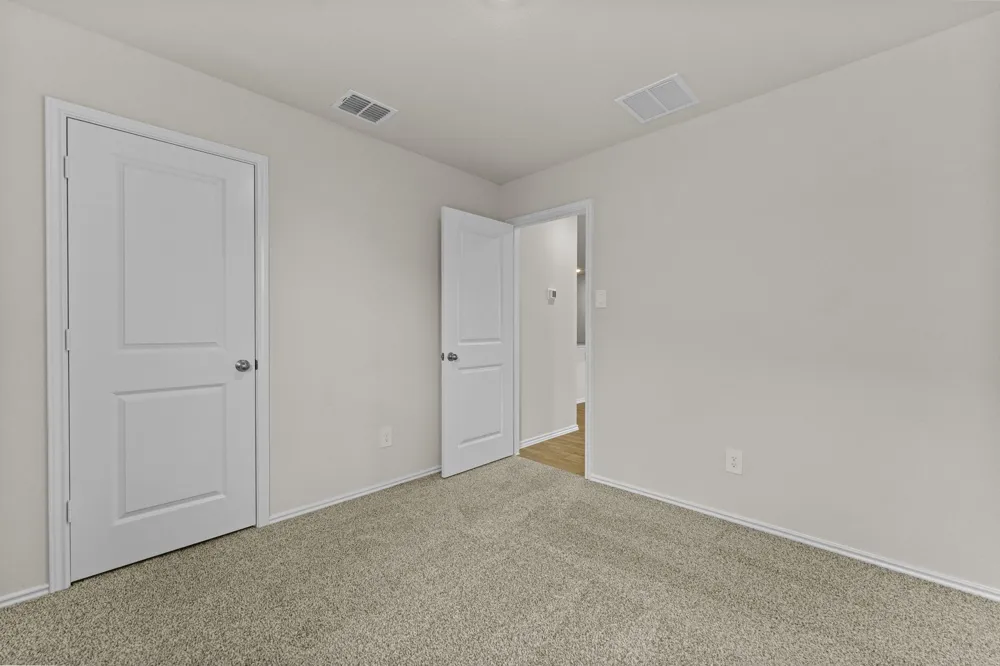 212 Surrey Oaks Maxwell, TX 78656