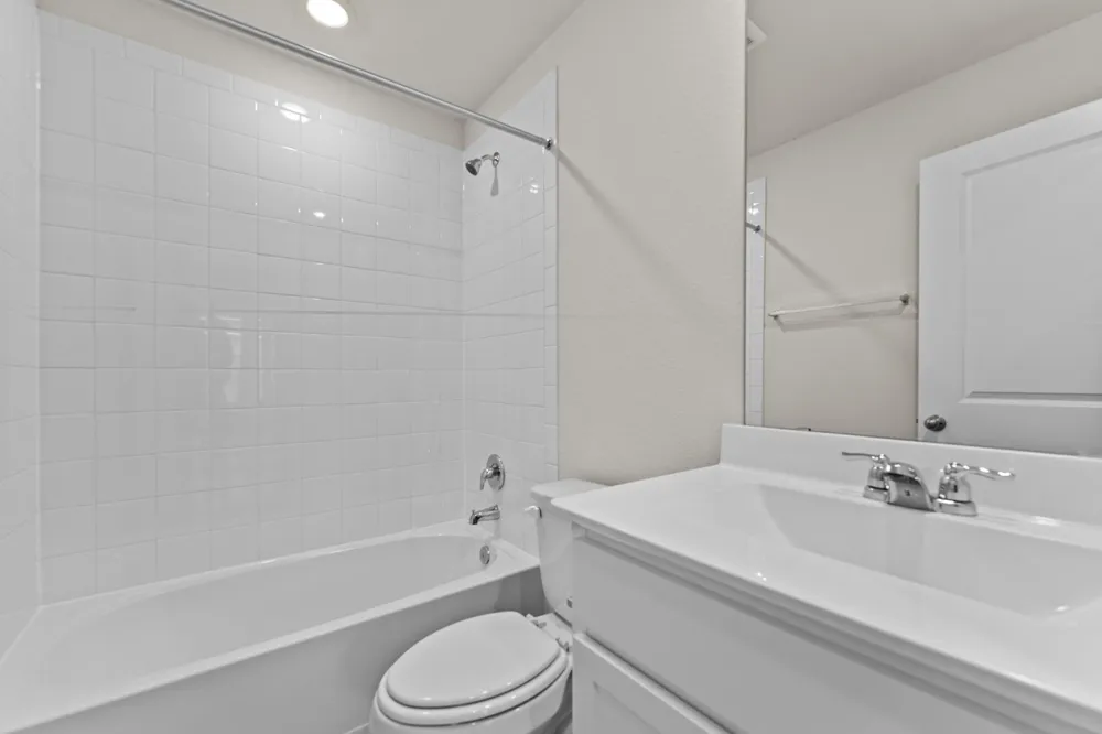 212 Surrey Oaks Maxwell, TX 78656