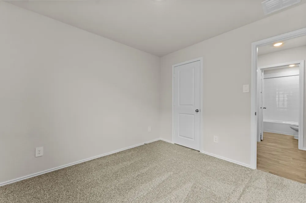 212 Surrey Oaks Maxwell, TX 78656