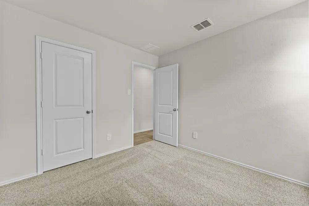 212 Surrey Oaks Maxwell, TX 78656
