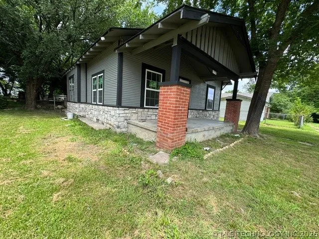 712 W 9th Ada, OK 74820