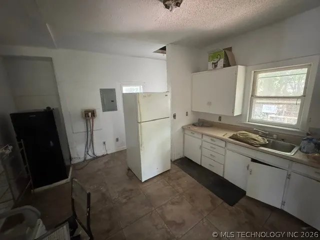 712 W 9th Ada, OK 74820