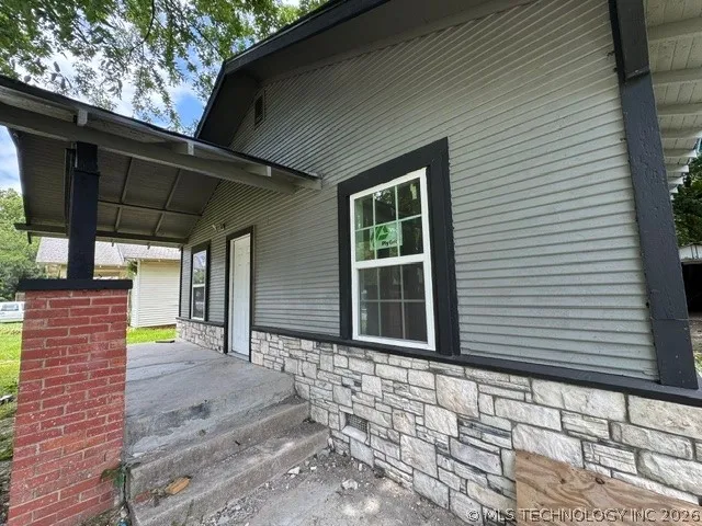 712 W 9th Ada, OK 74820