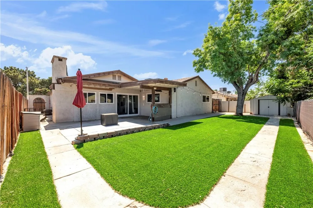 784 S Miramar San Jacinto, CA 92583