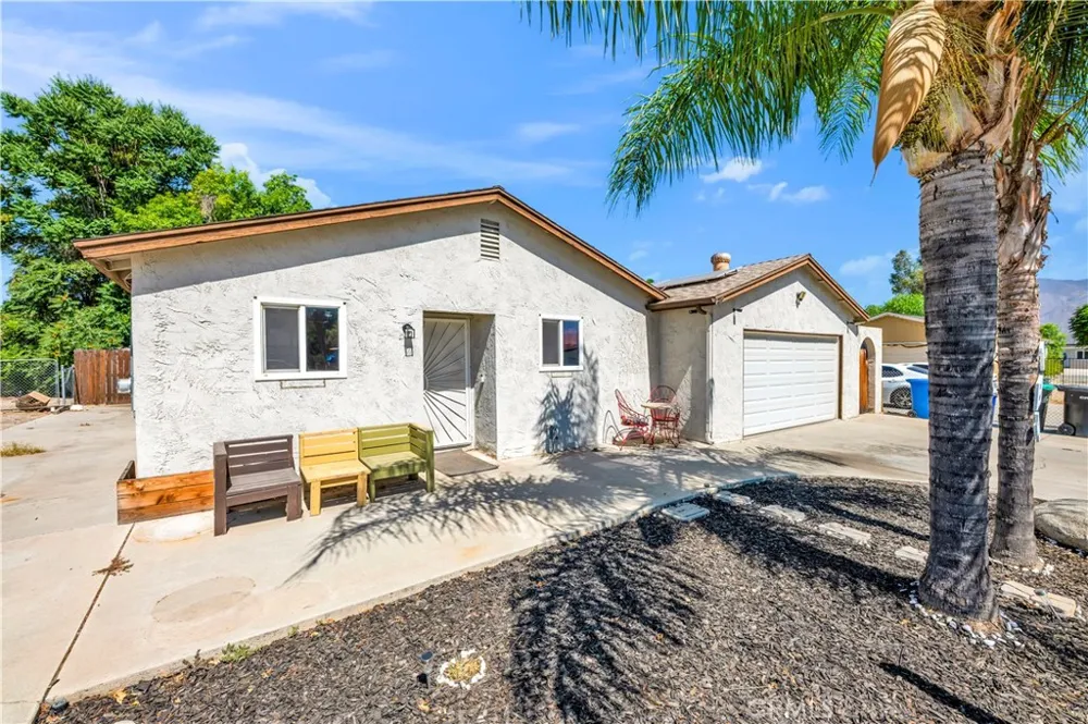 784 S Miramar San Jacinto, CA 92583