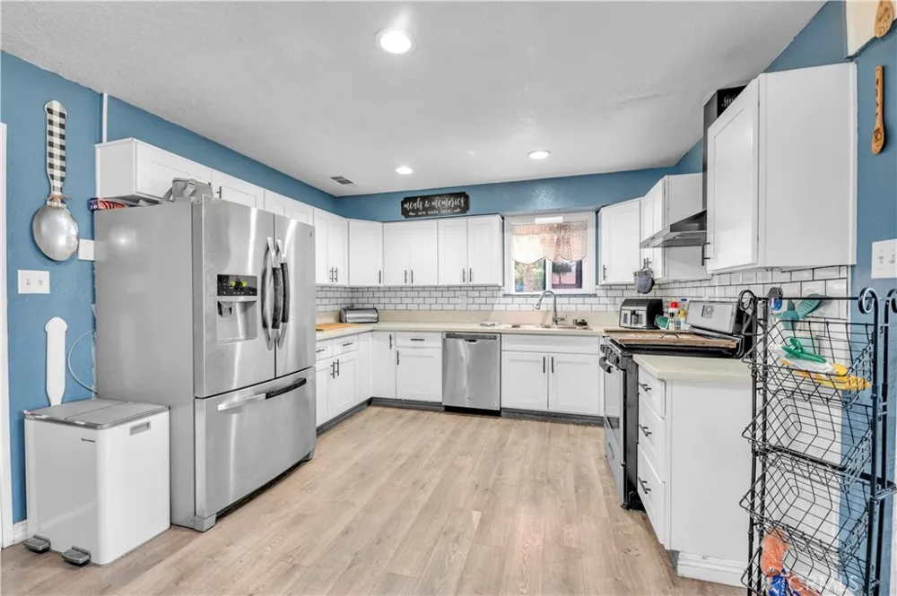 784 S Miramar San Jacinto, CA 92583