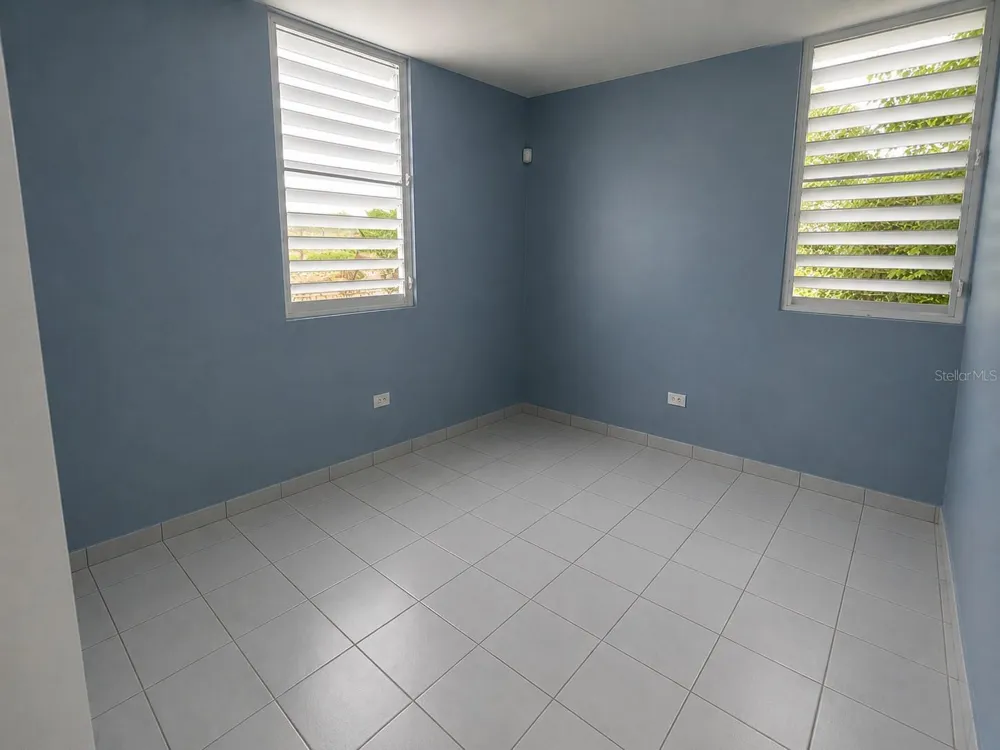 H17 4TH STREET Arroyo, PR 00714