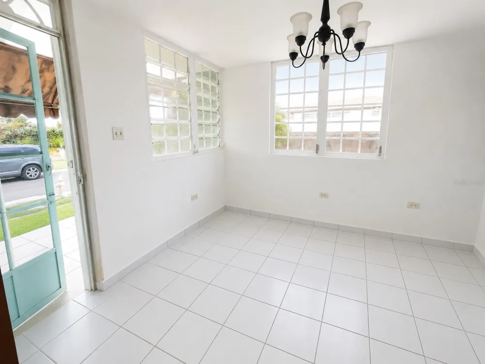 H17 4TH STREET Arroyo, PR 00714