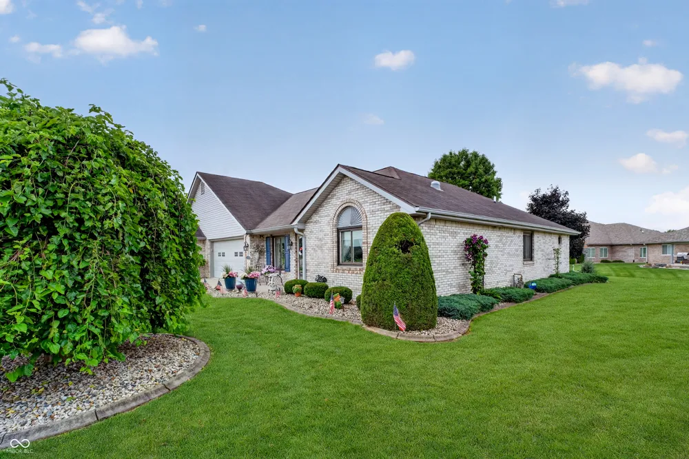 175 Warwick Way Pendleton, IN 46064