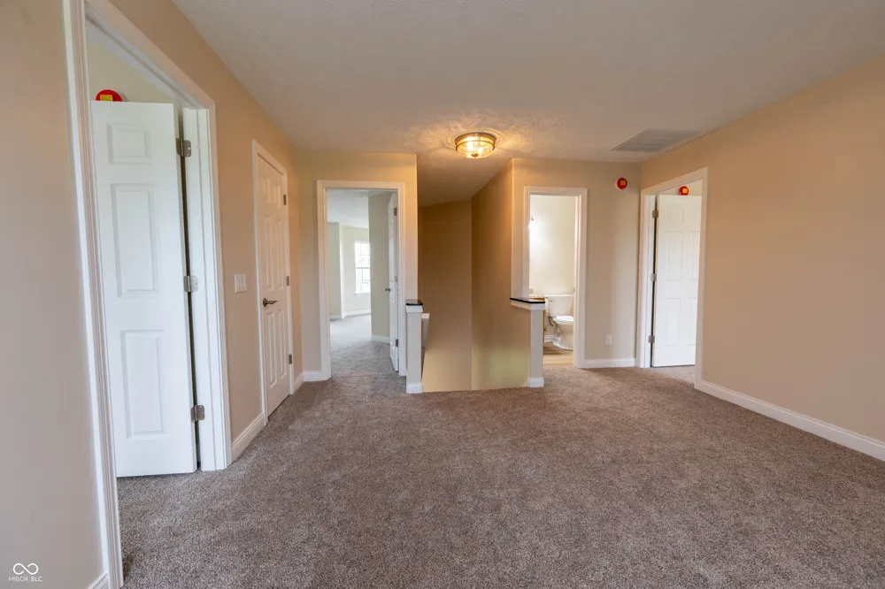 1364 College Parkway Elwood, IN 46036
