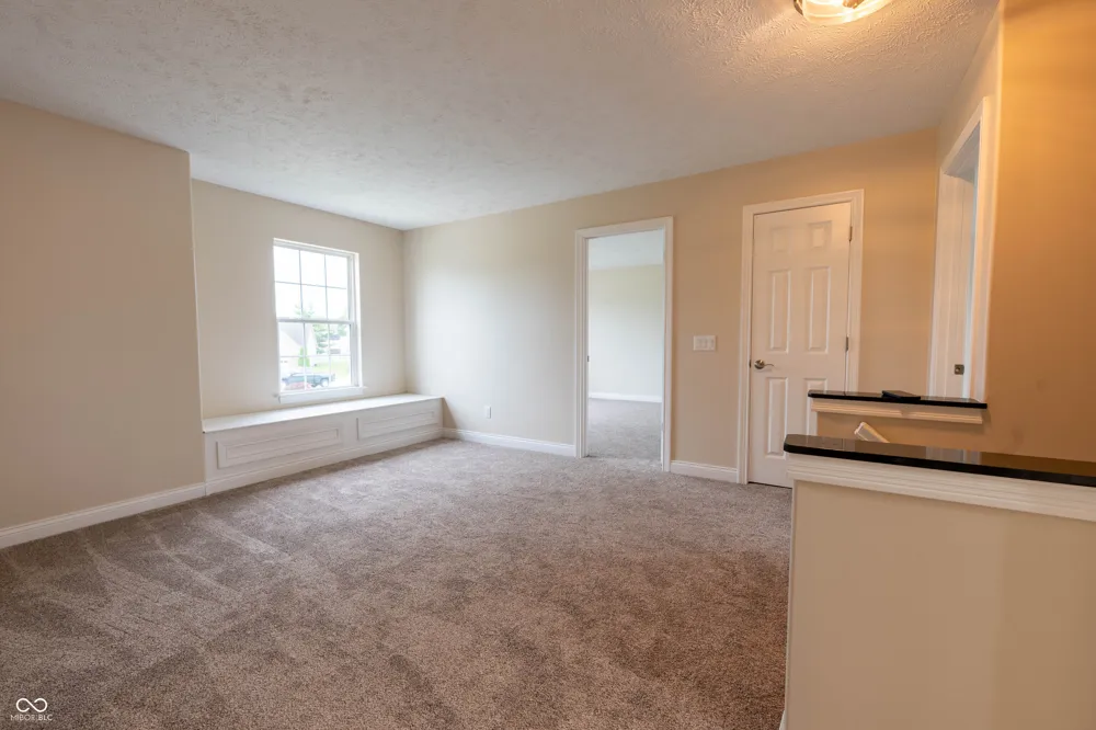 1364 College Parkway Elwood, IN 46036
