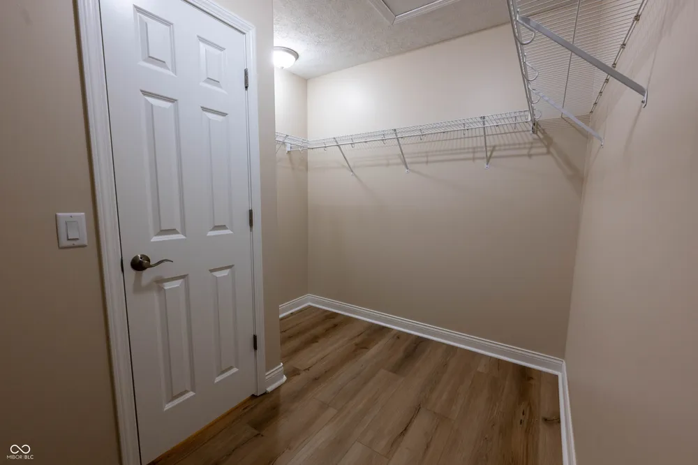 1364 College Parkway Elwood, IN 46036