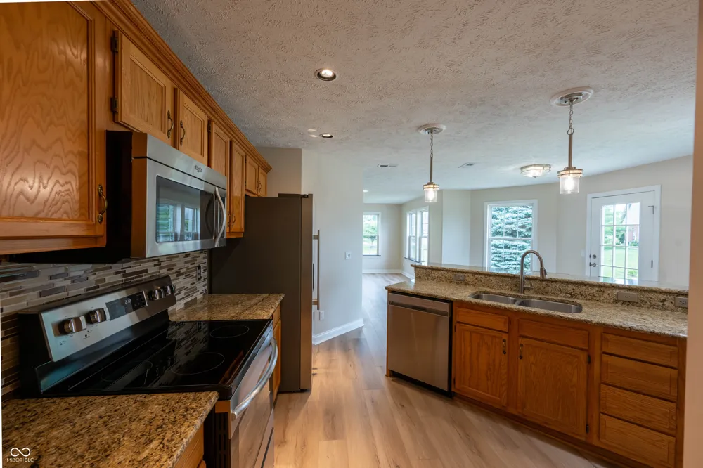 1364 College Parkway Elwood, IN 46036