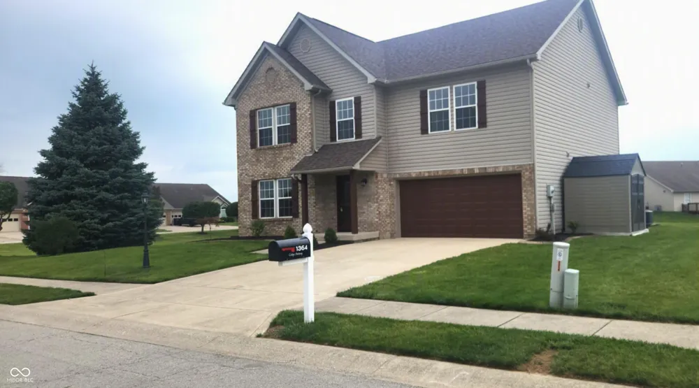 1364 College Parkway Elwood, IN 46036