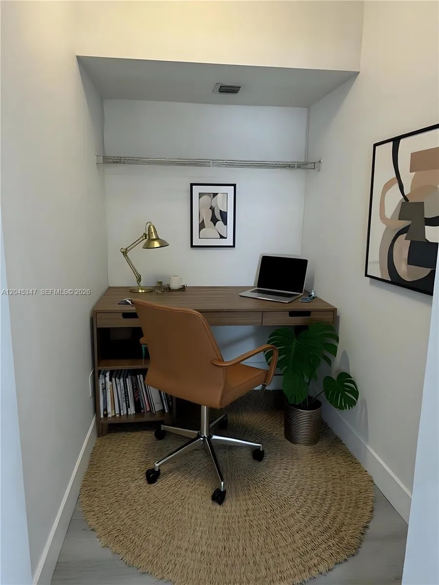 36 NW 6th Ave #601 Miami, FL 33128