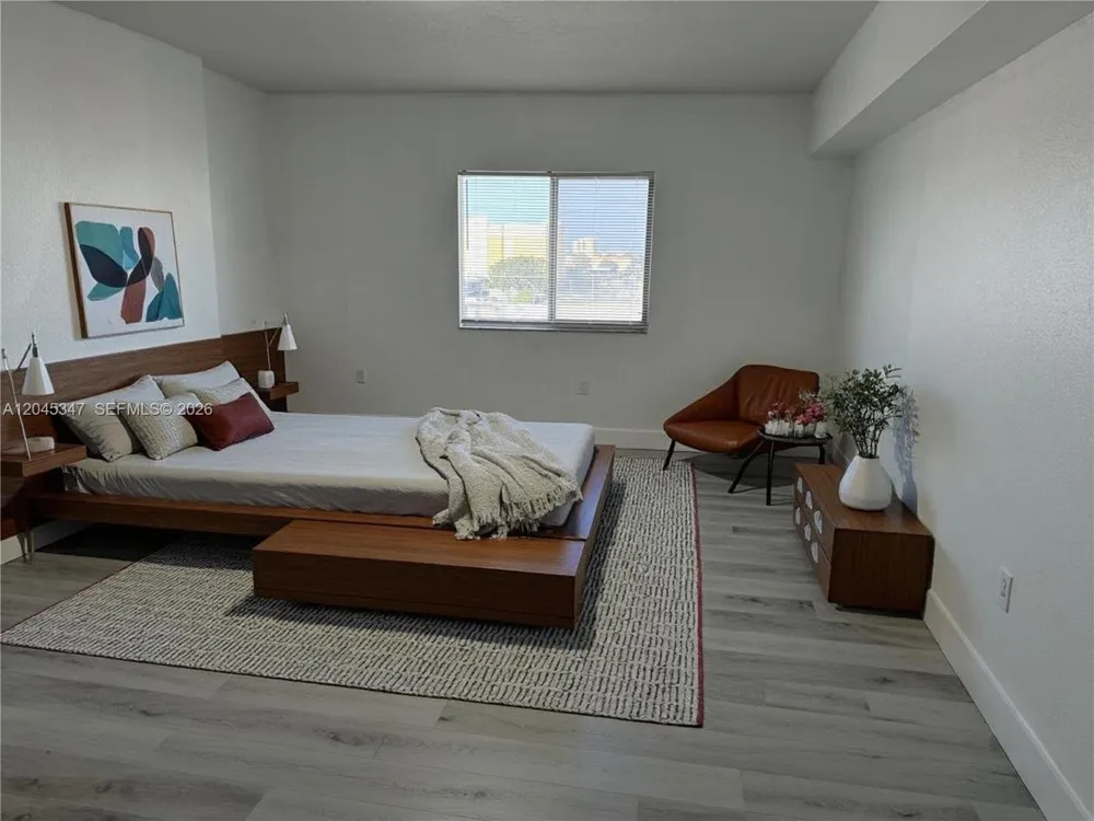 36 NW 6th Ave #601 Miami, FL 33128