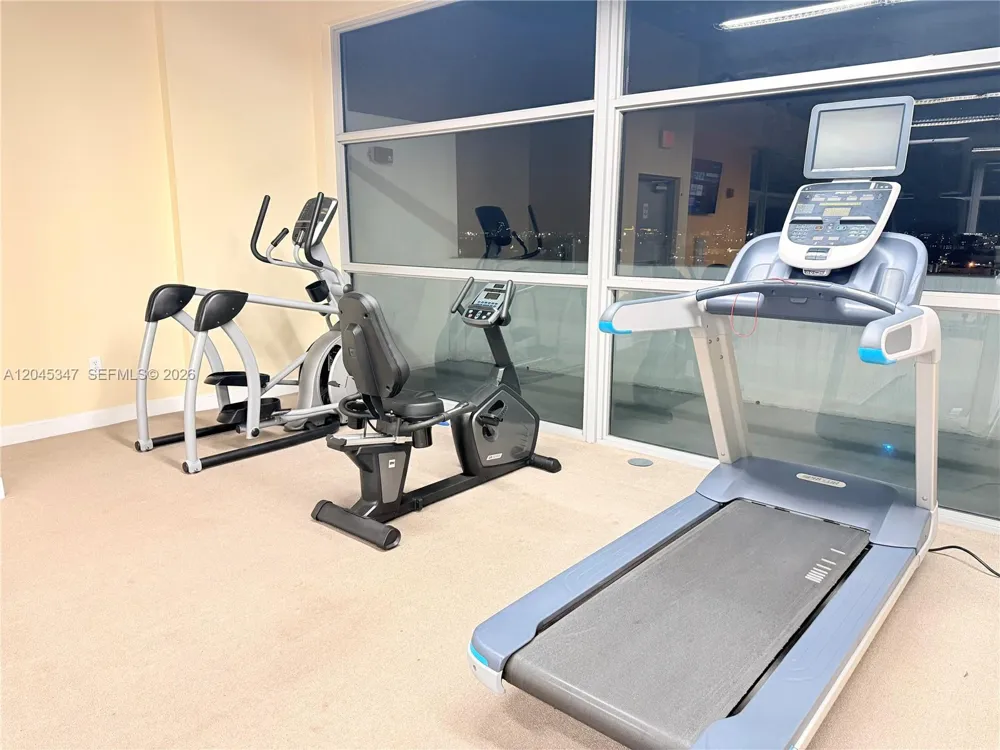 36 NW 6th Ave #601 Miami, FL 33128