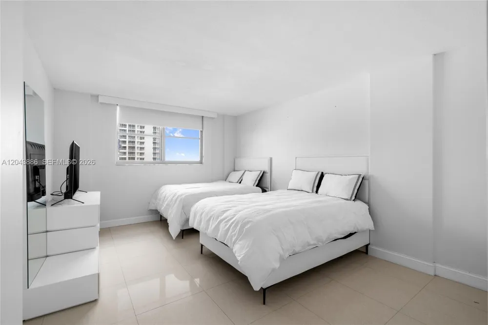9273 Collins Ave #408 Surfside, FL 33154