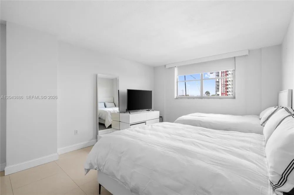 9273 Collins Ave #408 Surfside, FL 33154