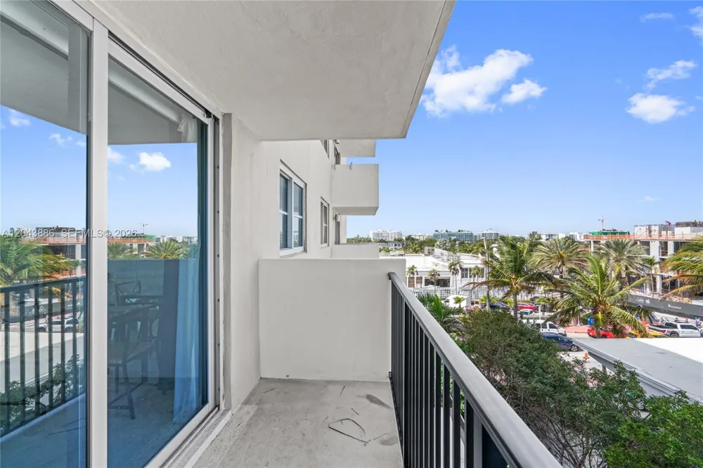 9273 Collins Ave #408 Surfside, FL 33154
