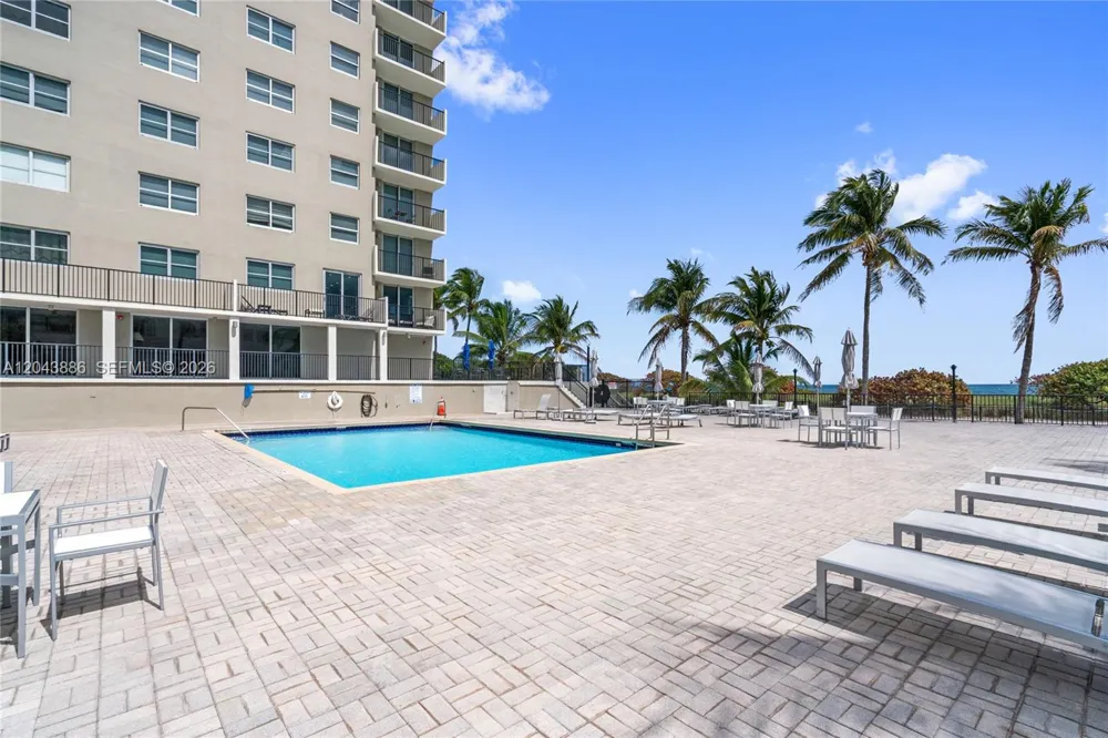 9273 Collins Ave #408 Surfside, FL 33154