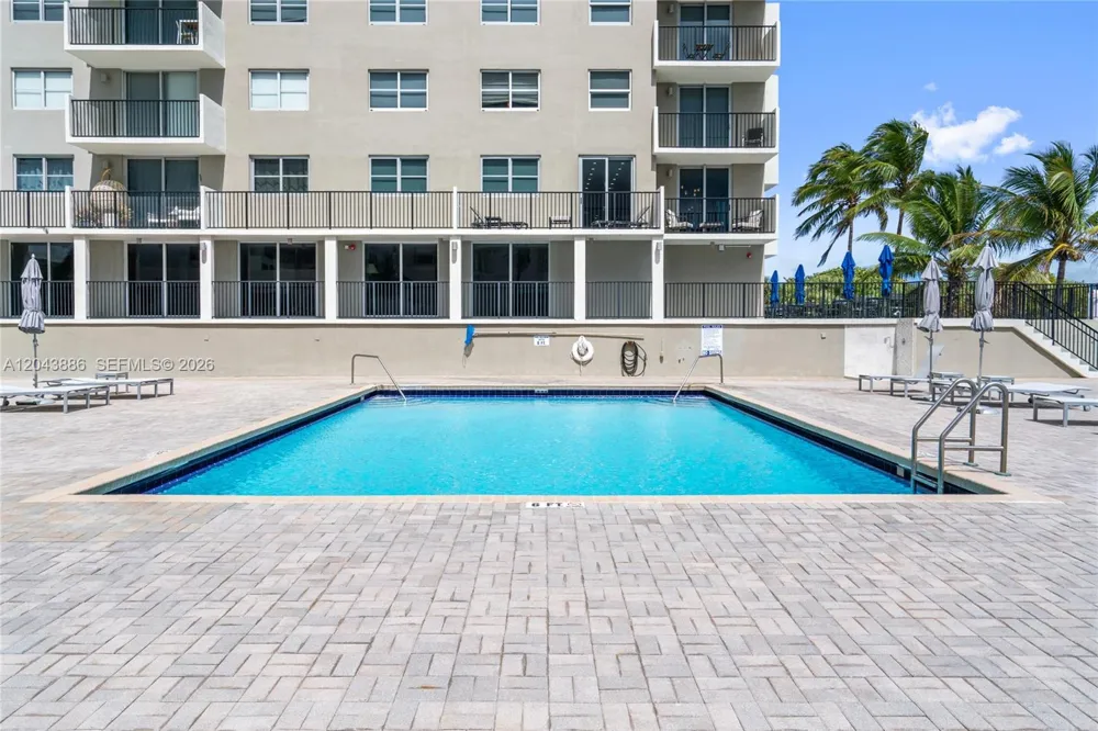 9273 Collins Ave #408 Surfside, FL 33154