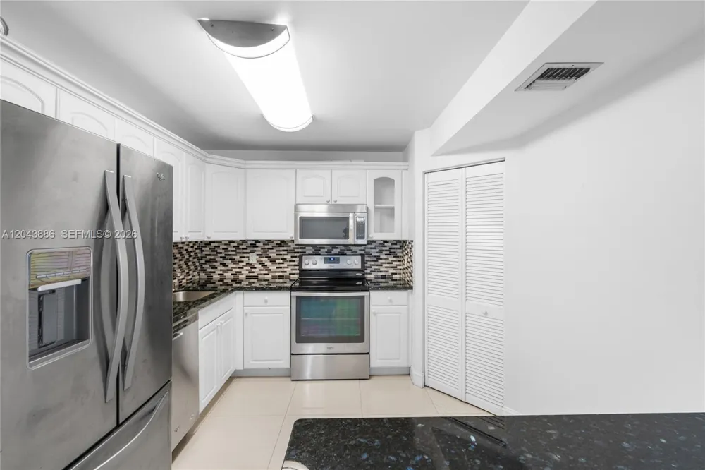9273 Collins Ave #408 Surfside, FL 33154