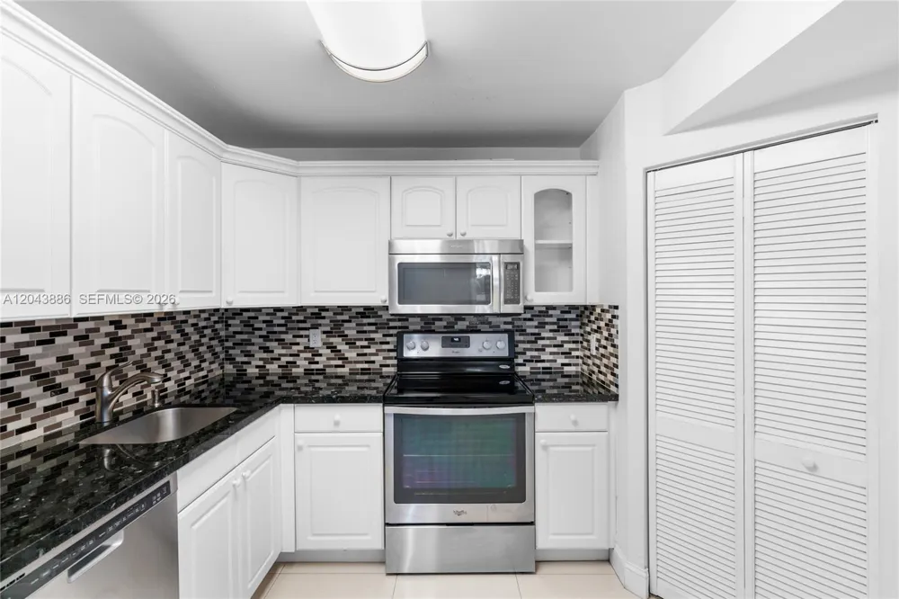 9273 Collins Ave #408 Surfside, FL 33154