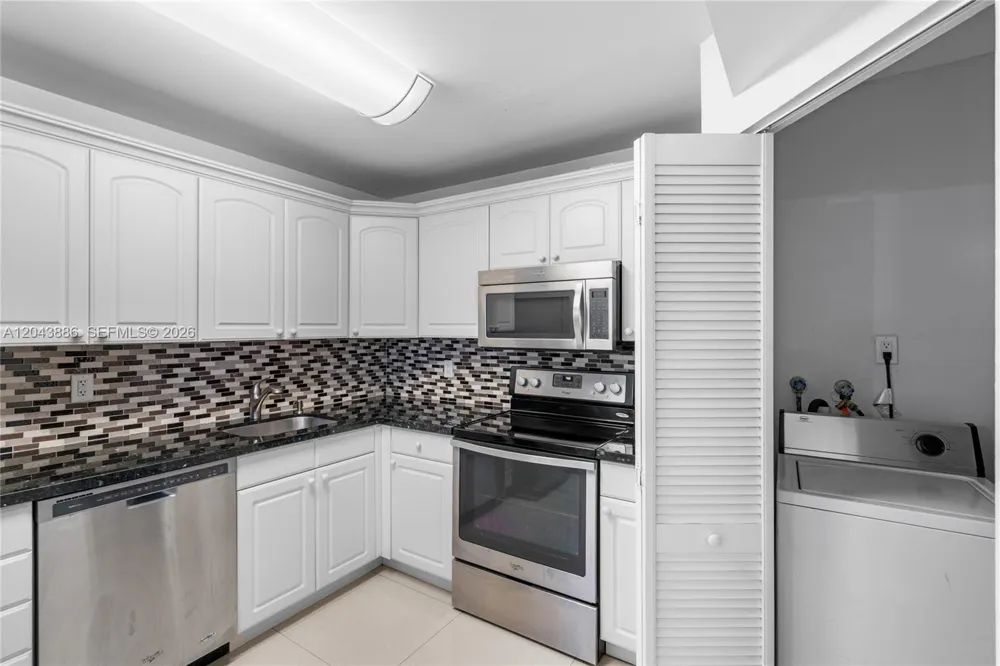 9273 Collins Ave #408 Surfside, FL 33154
