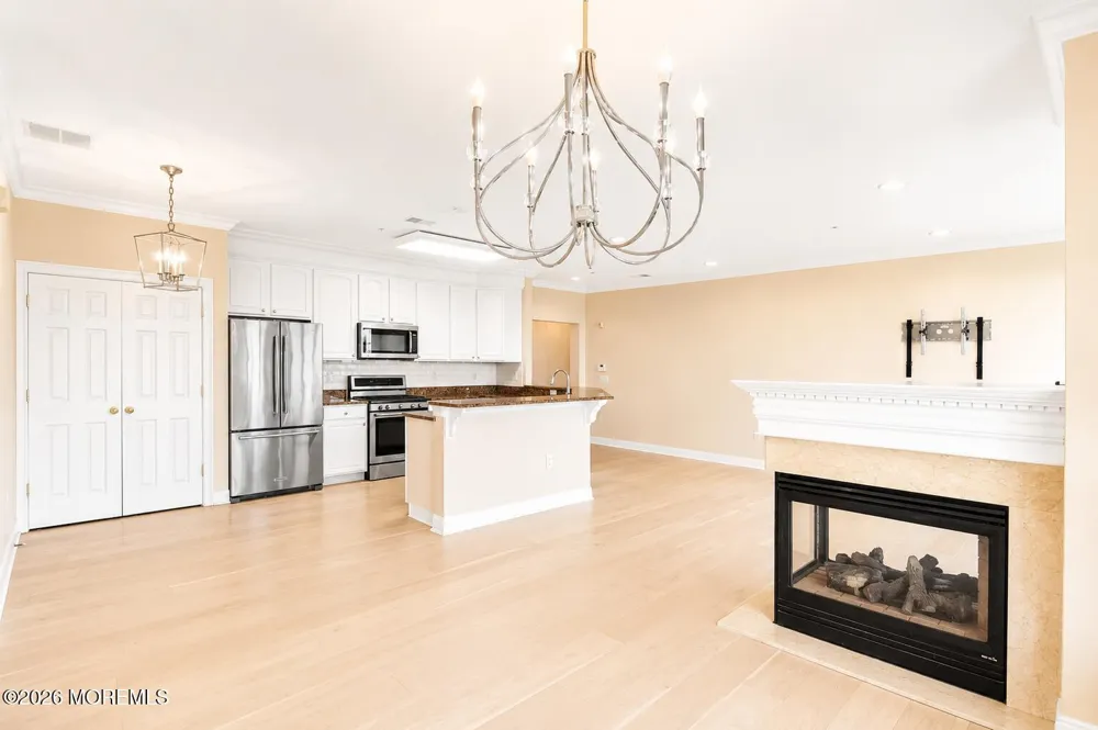 40 Golden Eye Lane Middletown, NJ 07758