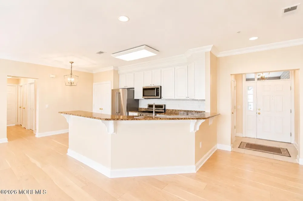 40 Golden Eye Lane Middletown, NJ 07758