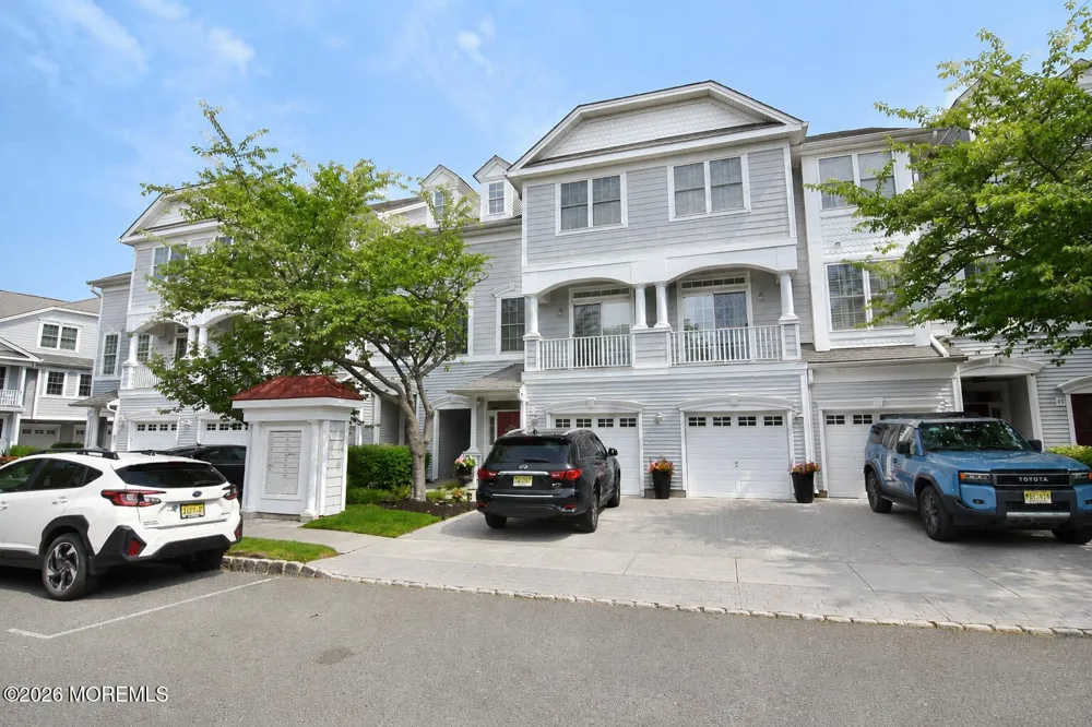 40 Golden Eye Lane Middletown, NJ 07758
