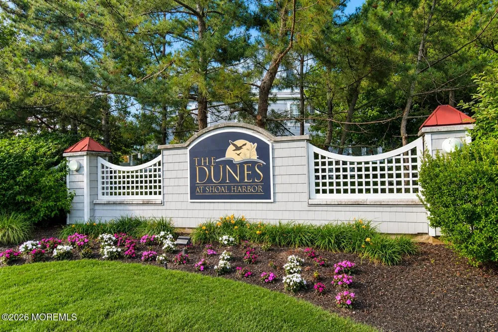 40 Golden Eye Lane Middletown, NJ 07758