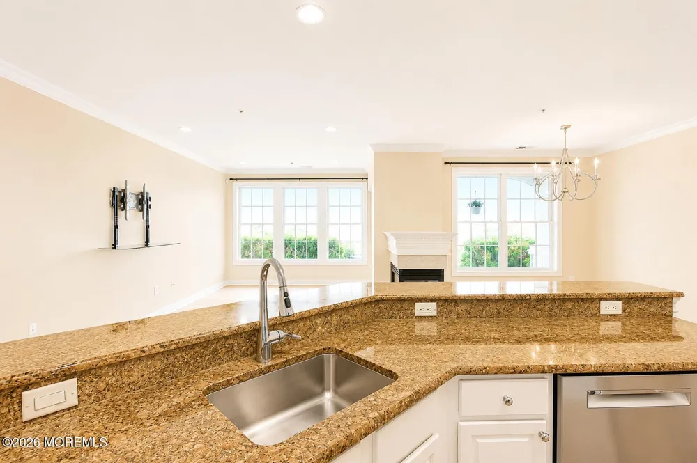 40 Golden Eye Lane Middletown, NJ 07758