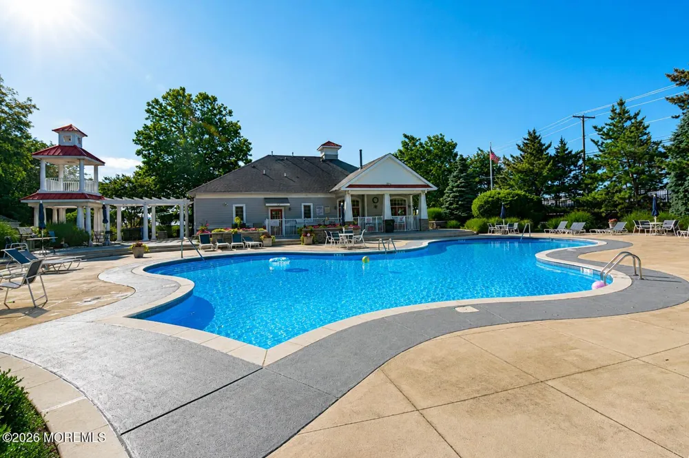 40 Golden Eye Lane Middletown, NJ 07758