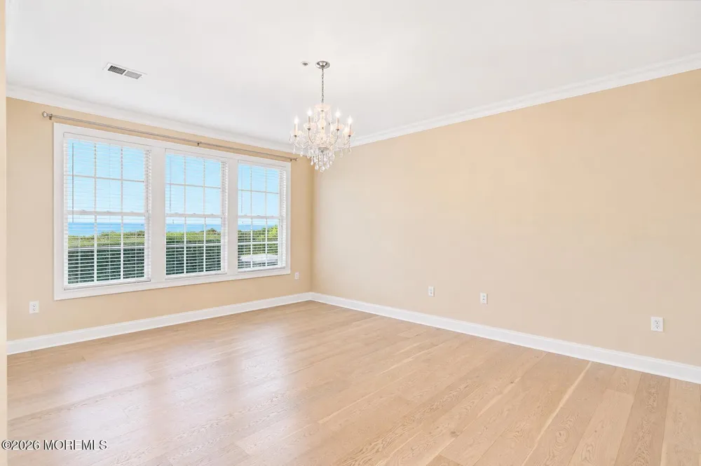 40 Golden Eye Lane Middletown, NJ 07758