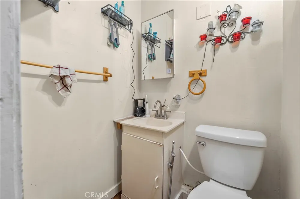 530 E Mountain View Barstow, CA 92311